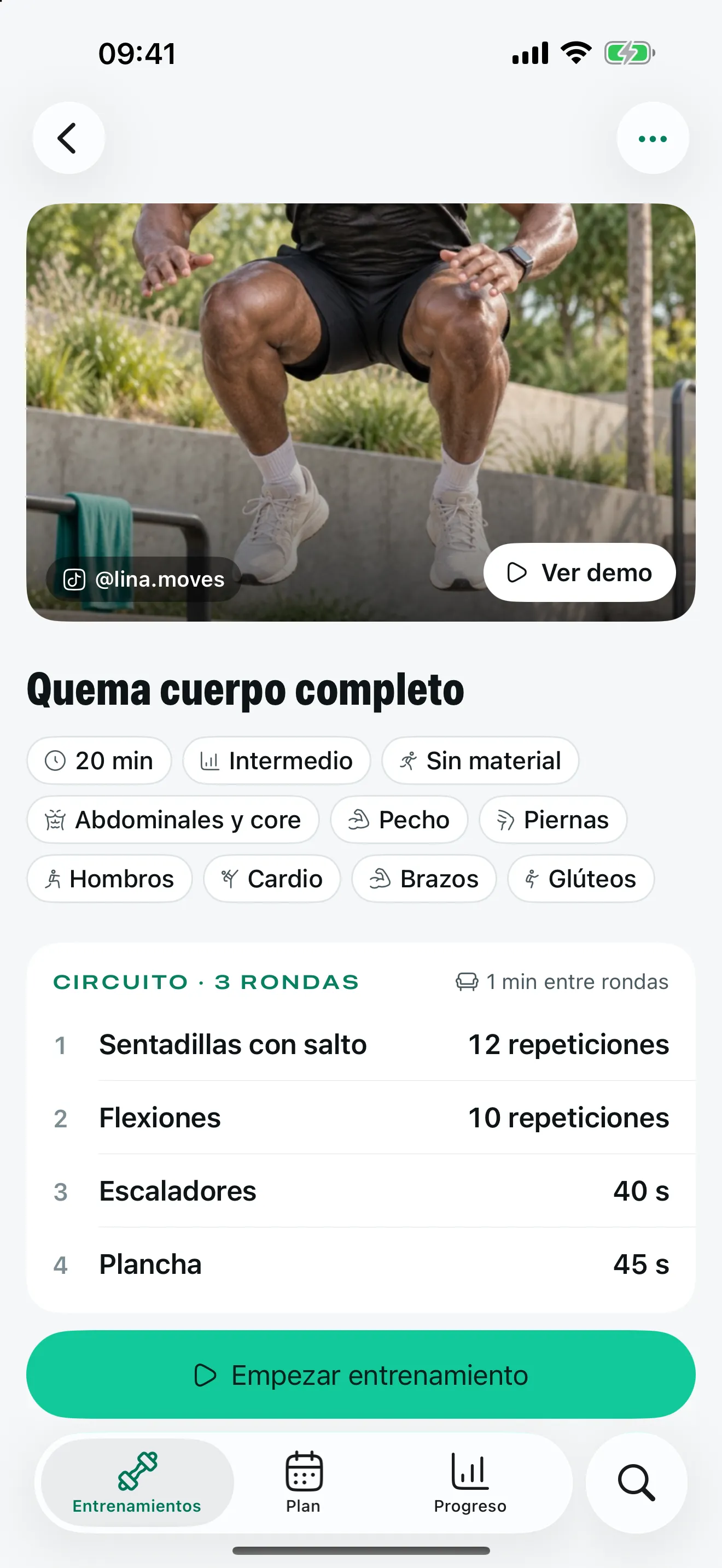 Una tarjeta de entrenamiento en Stako con ejercicios, repeticiones y tiempos, leída de un pie de foto de TikTok